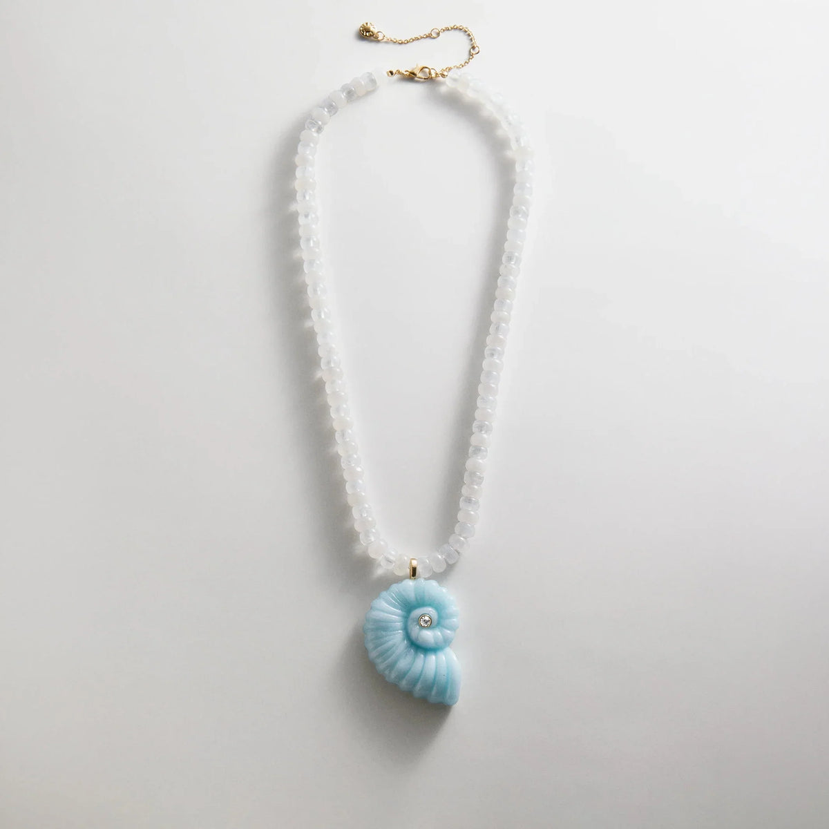 Sun Drift Semi-Precious Pendant Necklace - Spiral Shell