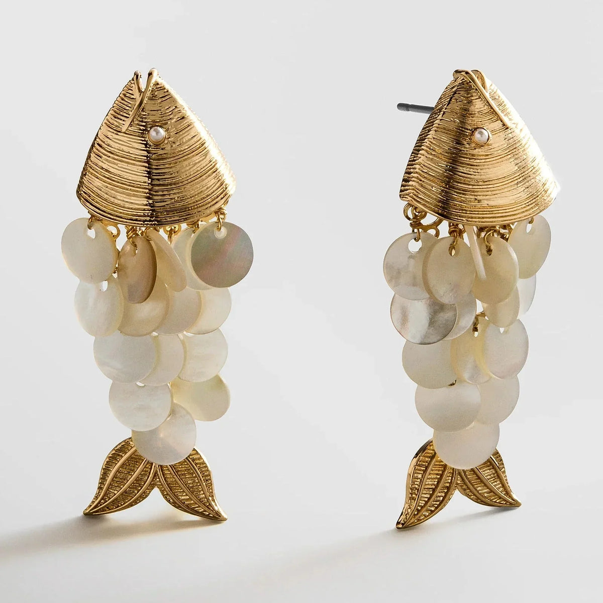 Ripple Effect Fish Earrings - Gold/Pearl